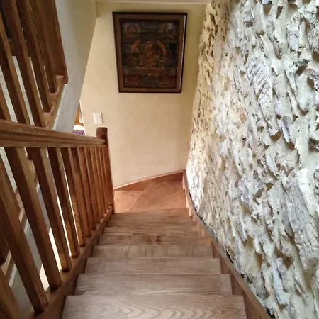 Holiday home Maison De Charme Dans Domaine 17eme